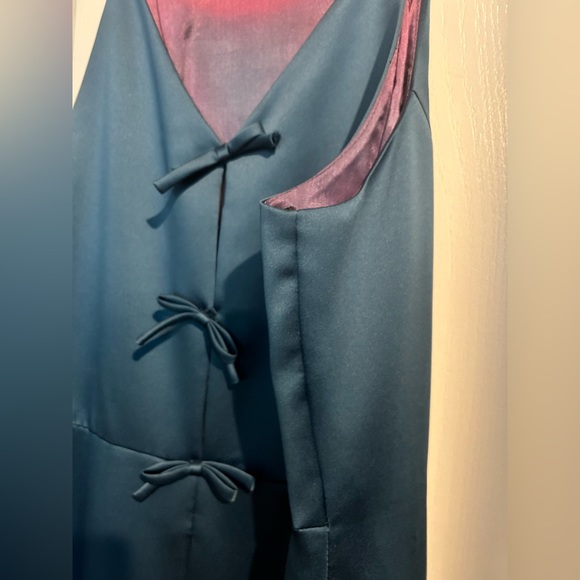 Cachet Size 14 Formal Teal Floor Length Gown with Tie Details down the back - Picture 13 of 15